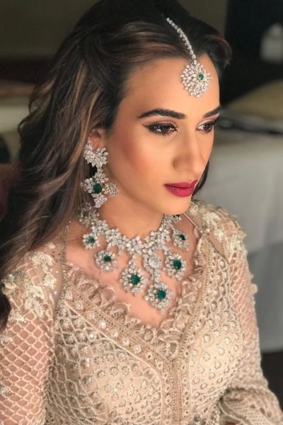 Bridal Bling: Forever Bride, A Guide To Selecting The Perfect Wedding Ring And Neckpiece
